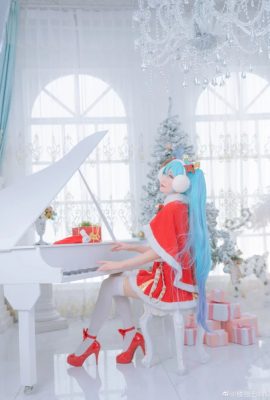 Hatsune Miku Weihnachten @ Lou Yin Emilia (9P)