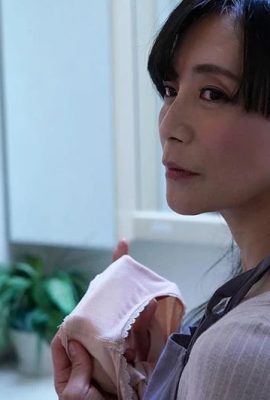 (GIF) Rieko Hiraoka Ich bin der Onkel im Kinderzimmer. Ich erfülle meine sexuellen Wünsche mit meiner Mutter (25P)