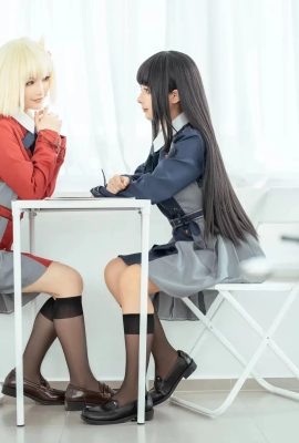 Chunmomo (蠿沫沫) und Taoliangazhai Cosplay Chisato und Takina – Lycoris Recoil (58P)