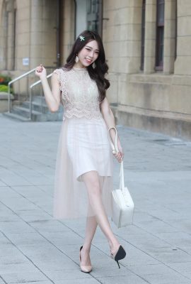 (Taiwan Model Beautiful Legs Series) Langbeiniges Schönheitsmodel Lin Zhirong in kleinem Kleid, High Heels und schönen Beinen, Außenaufnahme (88P)