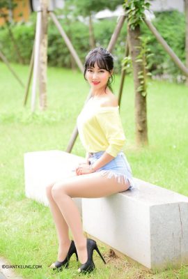 (Koreanische Model-Serie mit schönen Beinen) Langbeiniges Schönheitsmodel Kimune, Jeansshorts, High Heels und schöne Beine (50P)