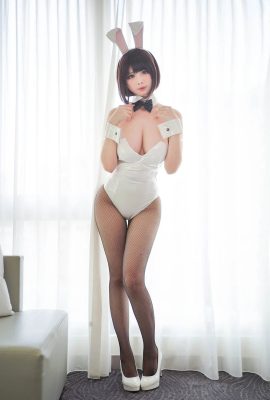 Kaya Huang – Megumi Kato White Bunny