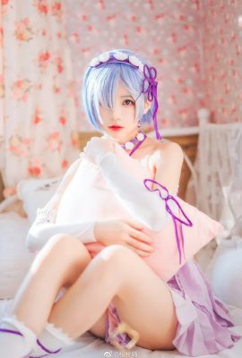 Re:ZERO -Starting Life in a Different World-Rem Nachthemd mit Sakura Tao Meow (9P)