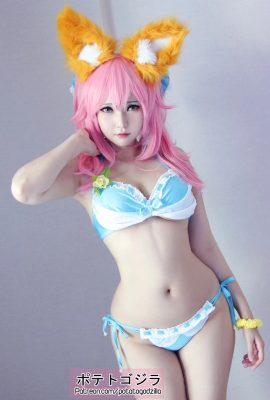 (Cosplay) Potato Godzilla – Tamamo Bikini (20. Dezember 2021)