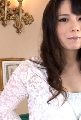 (Shiina Miyu) Sensibles, haarloses Mädchen möchte auch das Vergnügen von 3P Creampie (21P) erleben